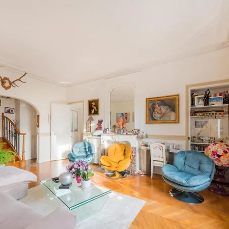 Family Apartment, 17, Plaine Monceau, By Easyflat * Paris